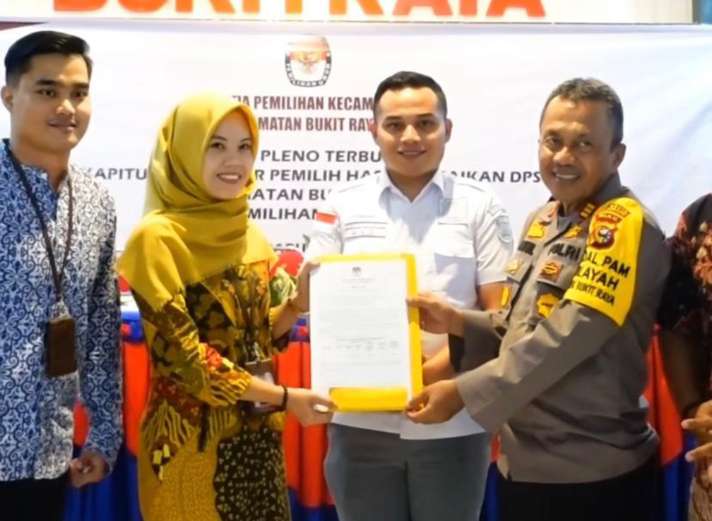 Camat Bukit Raya Hadiri Rapat Pleno Terbuka Rekapitulasi Dpshp Pemilu