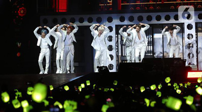 Puluhan Penonton Pingsan, Polisi Hentikan Konser Kpop NCT127 Lebih Awal