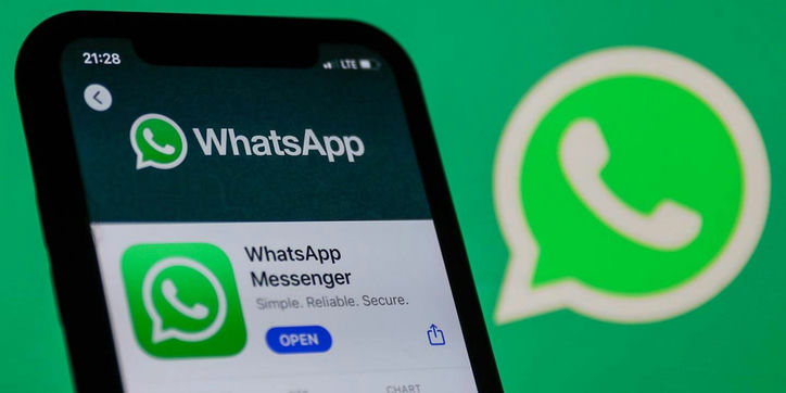 WhatsApp versi 2.22.25.12 Bisa Chat Ke Nomor Sendiri