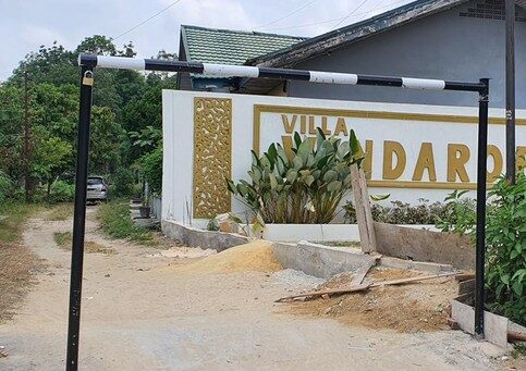 Karena Persoalan Izin Penggunaan, Warga Tutup Jalan Perumahan Kompleks Villa Windaro Permai