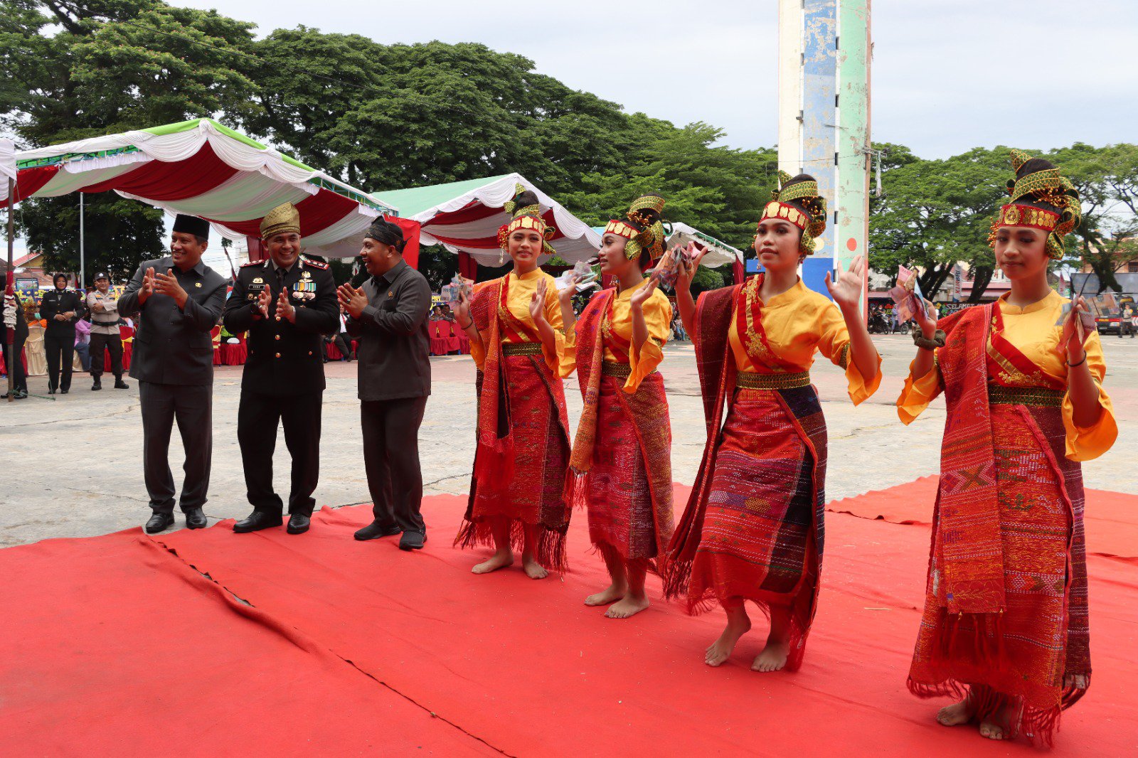 Upacara Dan Syukuran Hari Bhayangkara Ke-77 Polres Inhu Tampilkan ...