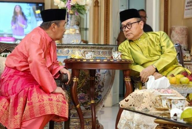 Gubernur Syamsuar Bertemu Mantan Gubernur Riau, Rasakan Harapan dari Rusli Zainal dan Annas Maamun