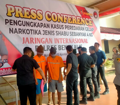 Polisi Tangkap Lima Kurir Narkoba dan Mengamankan 4 Kg Barang Bukti Sabu-Sabu