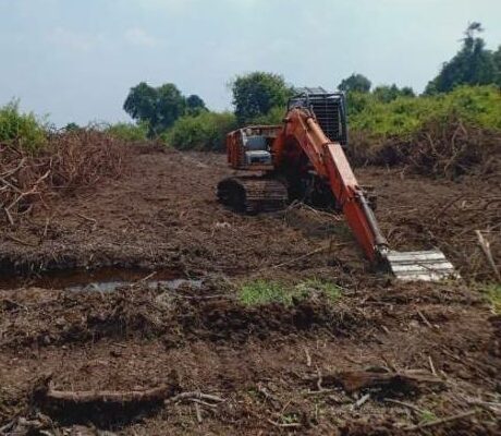 Penyitaan Alat Berat oleh Polres Kampar dan DLHK Riau di Kawasan Hutan Koto Garo