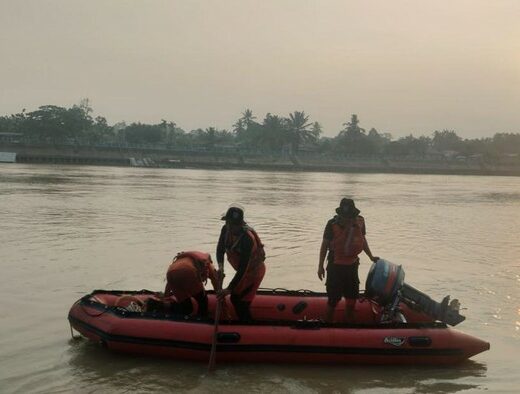 Dua Remaja Di Inhu Hilang saat Mandi di Sungai