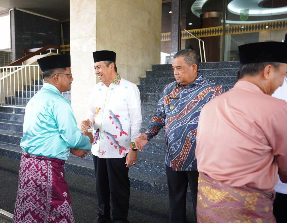 Gubernur Syamsuar Pamitan dengan ASN Pemprov Riau di Hari Terakhirnya