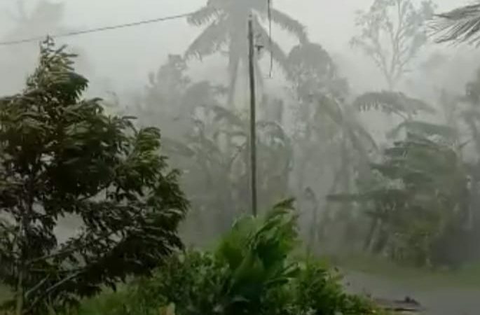 5 values Cuaca riau, BMKG, Angin Kencang, Hujan Pekanbaru, banjir Pekanbaru