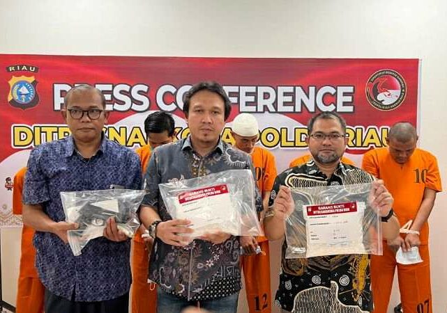 Polda Riau Bekuk 6 Pengedar Narkoba Melalui Penyamaran
